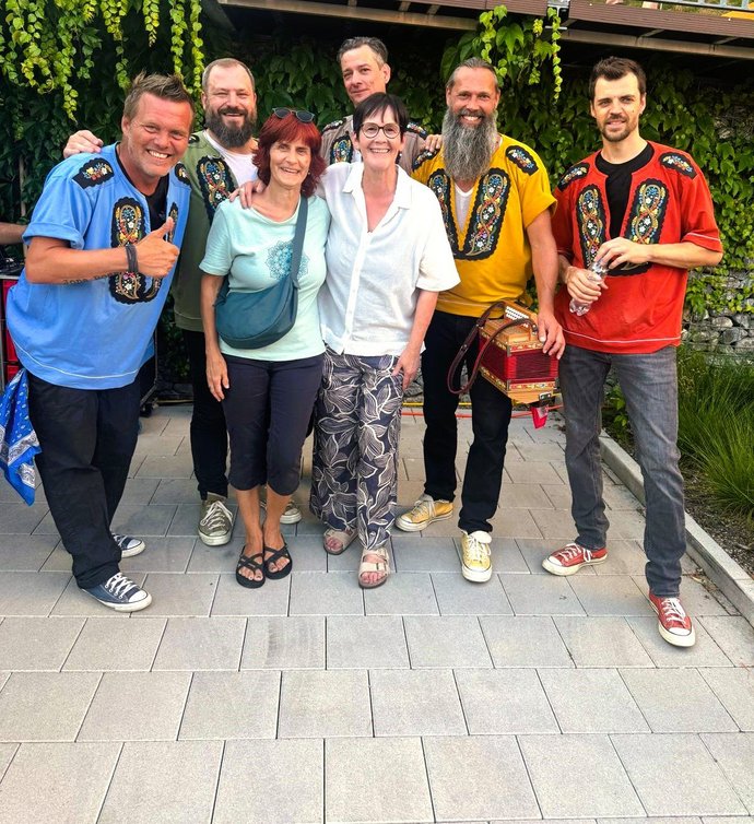 Sommerfest im Schulheim mit Band Heimatliebi